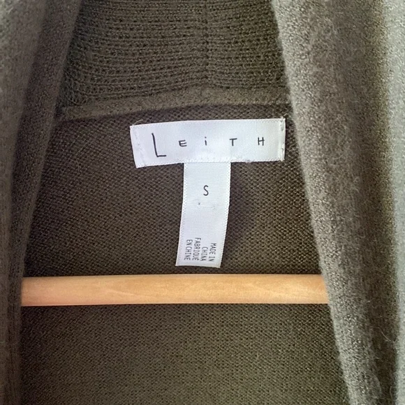 Cardigan - Picture 2 of 2